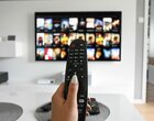 Biedronka odpaliła petardę. Daje drugi telewizor za złotówkę!